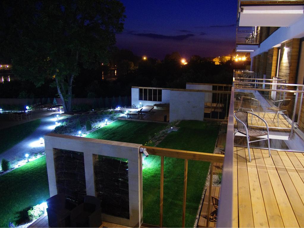 Hotel Uniejow Bagian luar foto