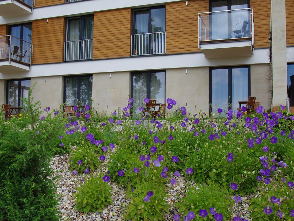 Hotel Uniejow Bagian luar foto