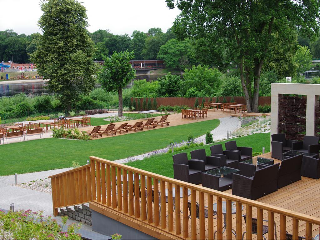 Hotel Uniejow Bagian luar foto