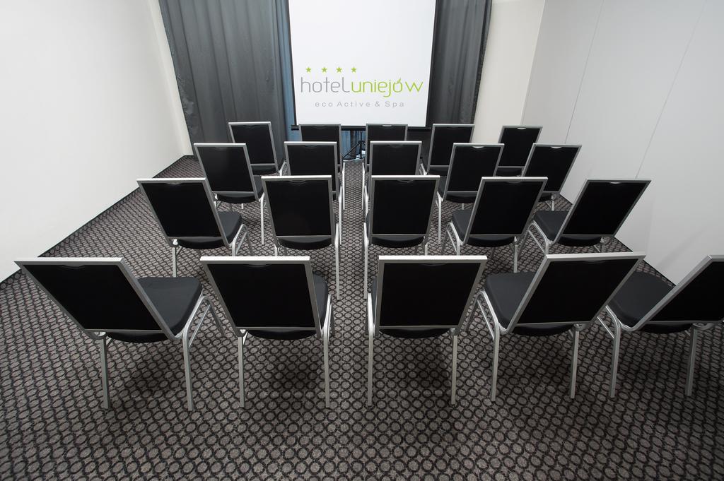 Hotel Uniejow Bagian luar foto